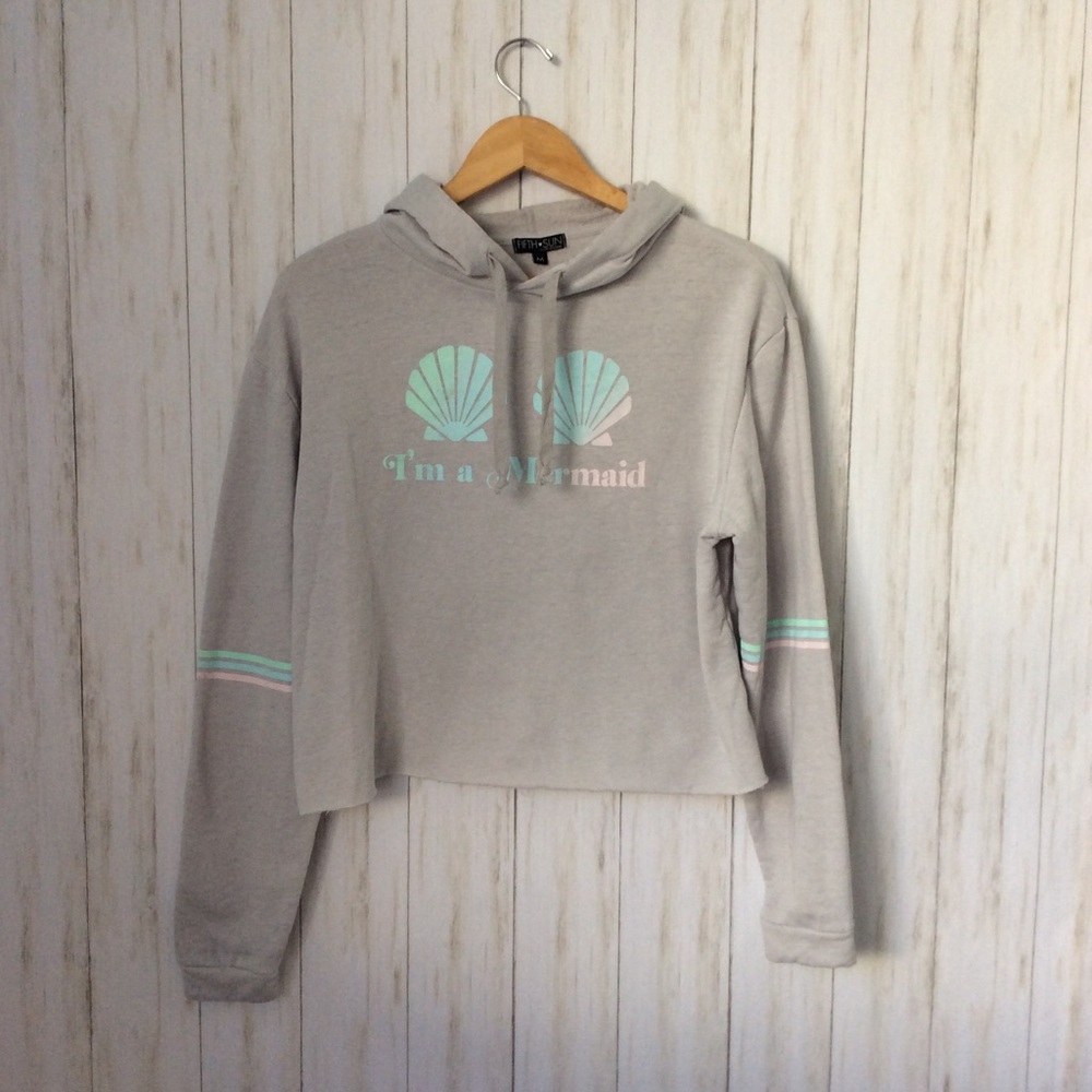 Fifth Sun sweater!! New! Size M
